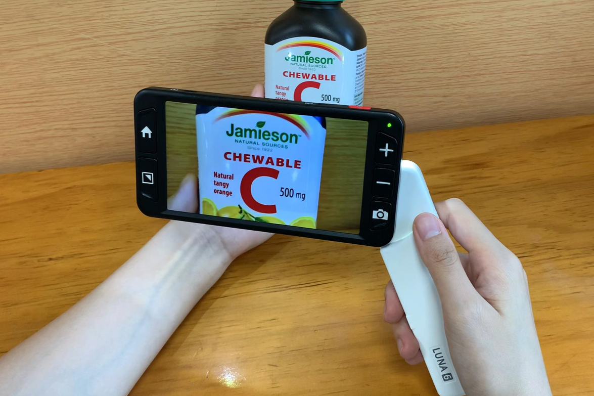 Luna 6可攜式擴視機